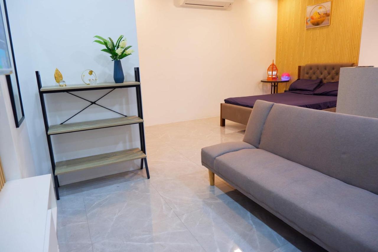 Cozy Entire Condo Unit With Pool Access Angeles Esterno foto